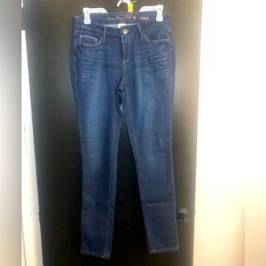 Faded Glory Women’s straight leg jeans size 6